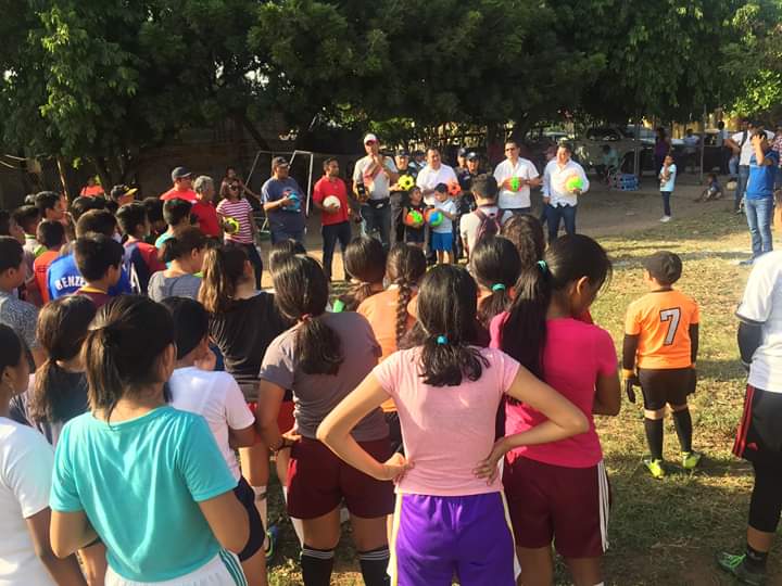 Escuela de Responsabilidad Social Toluca-Juchitán        recibe la visita del Presidente Municipal