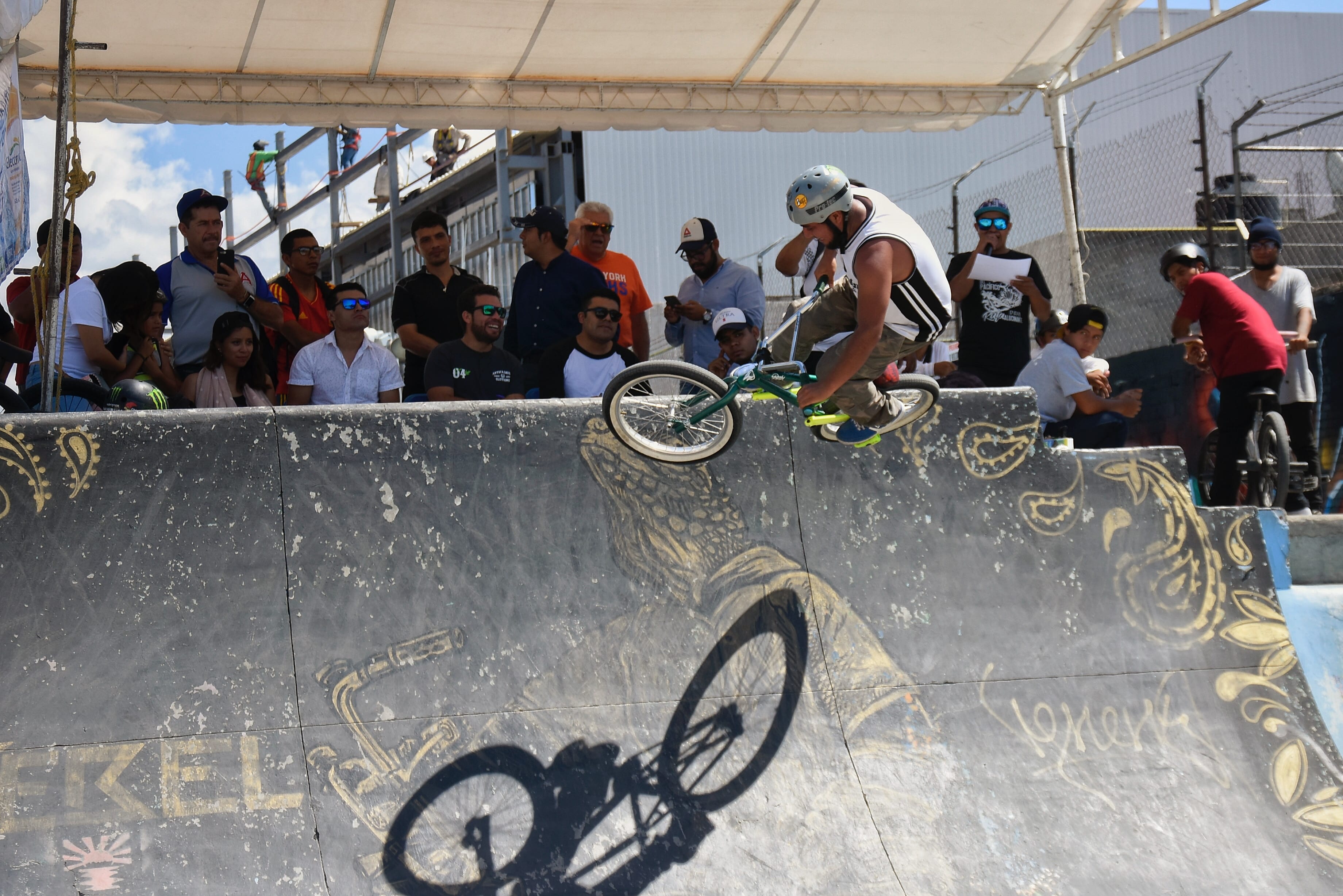 Promueve Gobierno capitalino sano desarrollo de la juventud con competencia de BMX