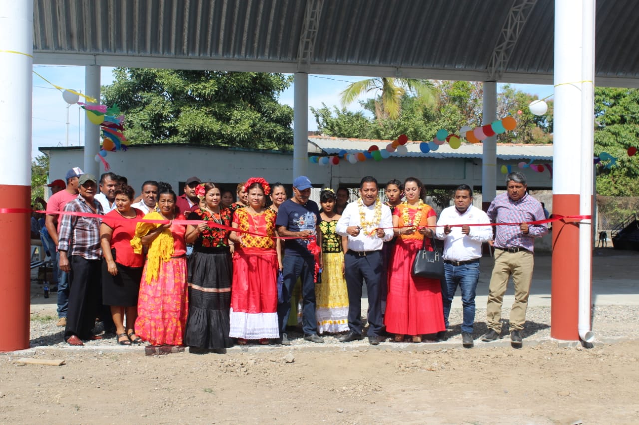 Inauguran domo en la Colonia Villanueva