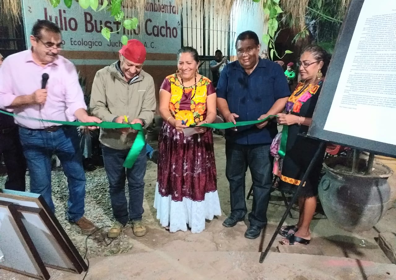 Inaugura Gloria Sánchez exposición pictórica de Óscar Martínez