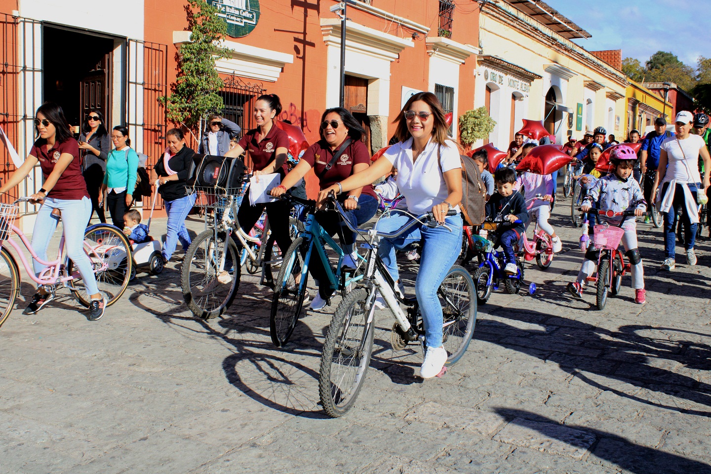 Con rodada ciclista, Ayuntamiento promueve el amor por la herencia cultural de Oaxaca