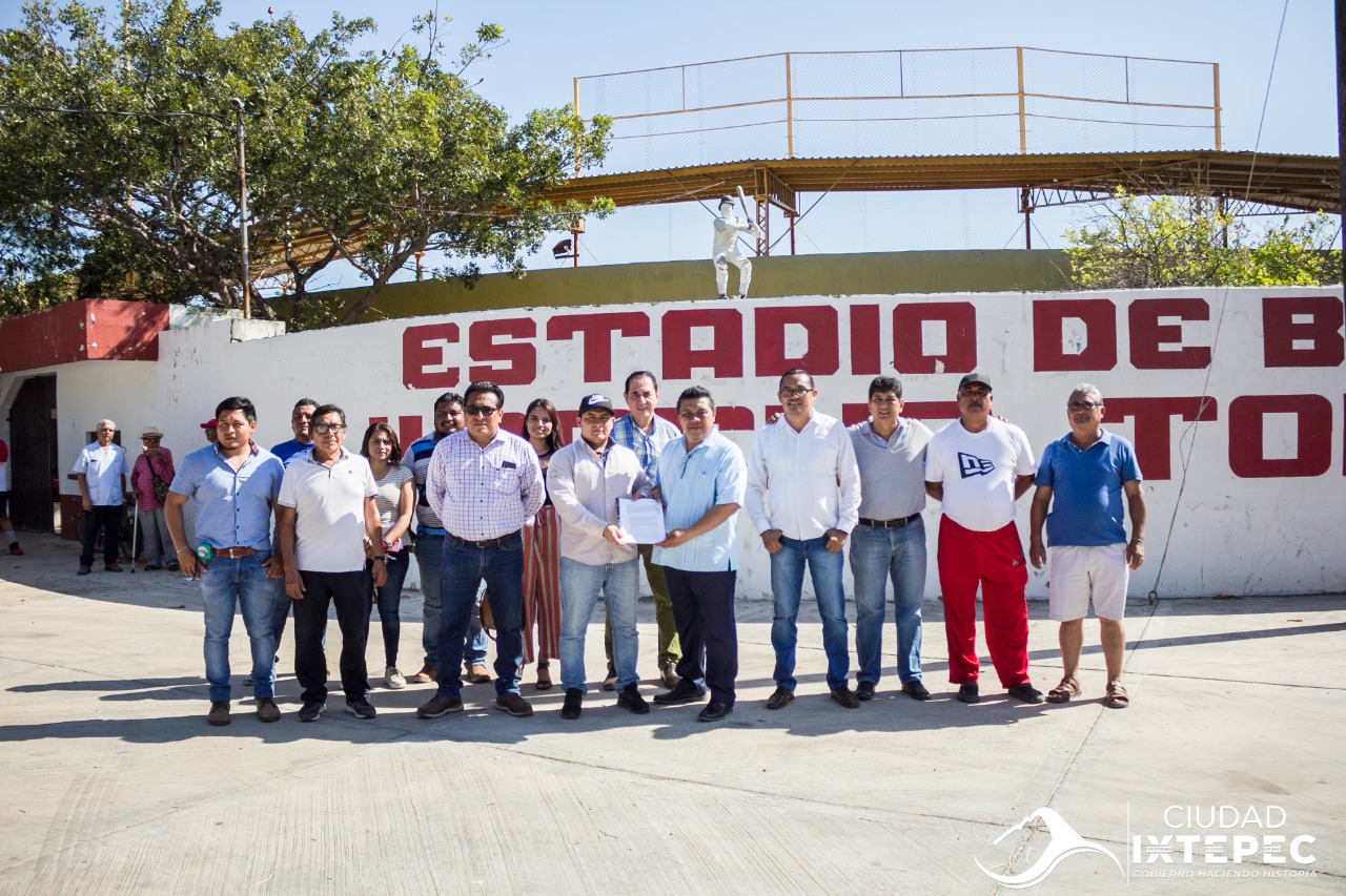 Anuncian rehabilitación del Estadio de Béisbol Brena Torres en Ixtepec