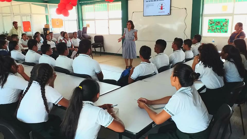 Llama AMIDE a jóvenes estudiantes a privilegiar los valores y la igualdad de género.