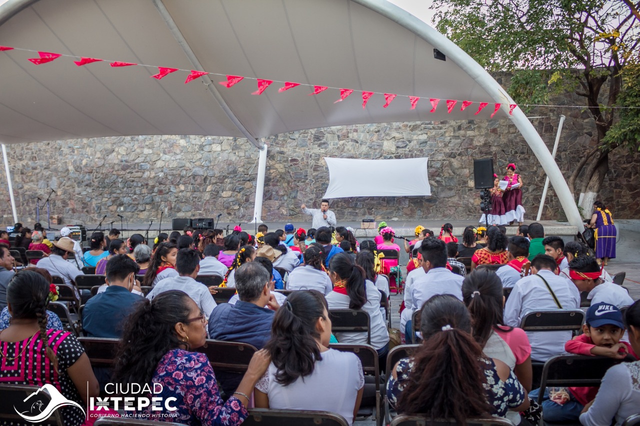 Conmemoran día de la lengua materna en Ixtepec