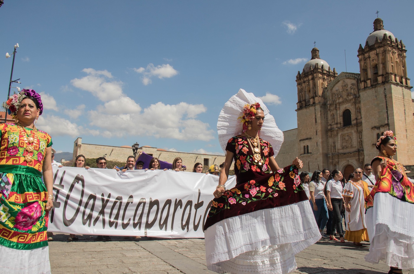 Con flashmob promueve Sectur la inclusión LGBT+ en el sector de viajes