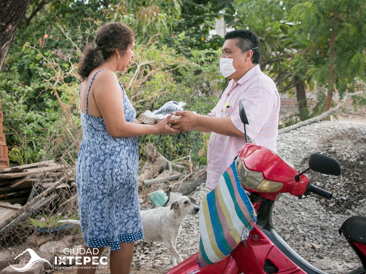 Entrega Gobierno municipal de Ixtepec apoyo alimentario