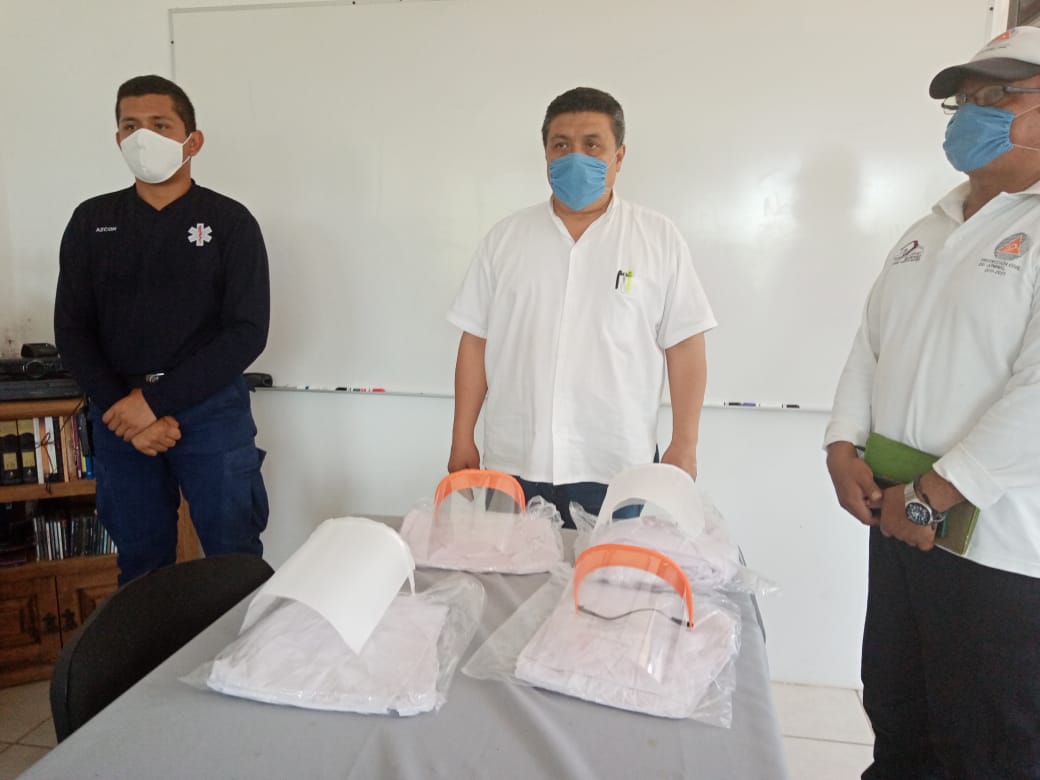 En Ixtepec se entregan trajes protectores