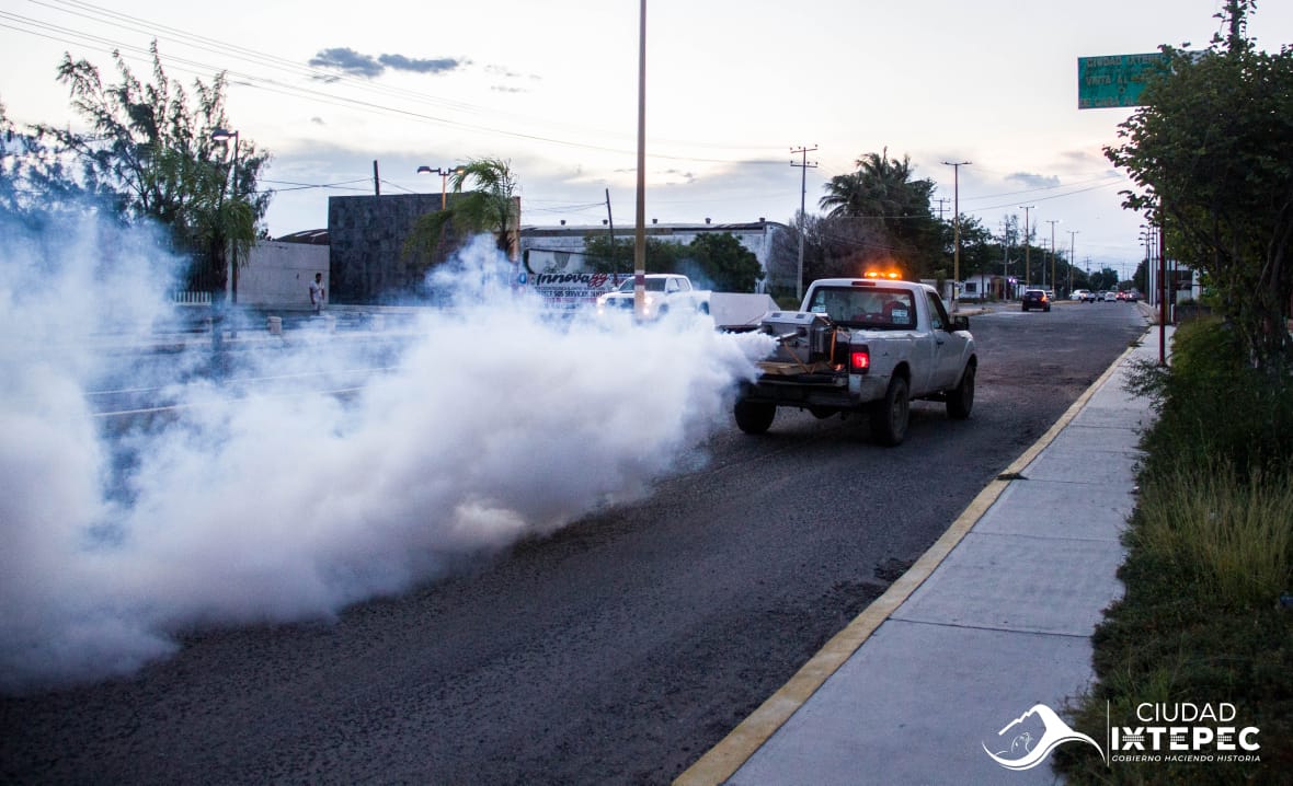 Fumigación contra mosquito de Dengue en Ixtepec