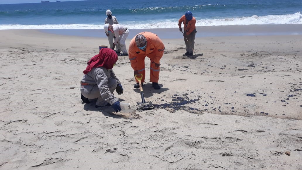 PEMEX y SEMAR sanean “Playa Abierta” en Salina Cruz, Oaxaca