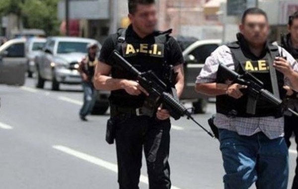 Logra FGEO prisión preventiva contra dos personas  detenidas, tras cateo realizado en Santa María Huamelula