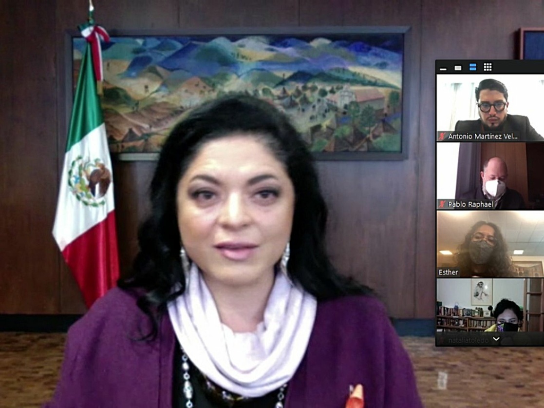 Alejandra Frausto se disculpa con colectivos por ‘chatgate’