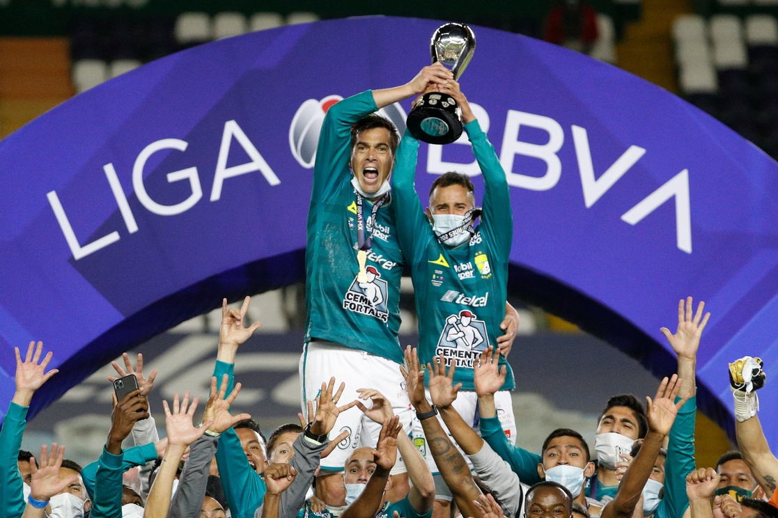 Presidente de la FIFA felicita al León por su campeonato