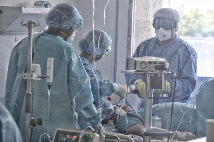 Reporte de estado de salud de trabajadores y derechohabientes de PEMEX afectados por COVID-19