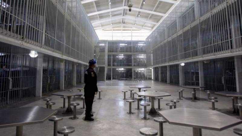 Hasta 6 mil pesos al día cuesta mantener a un preso en cárcel federal; 2.3 millones anuales