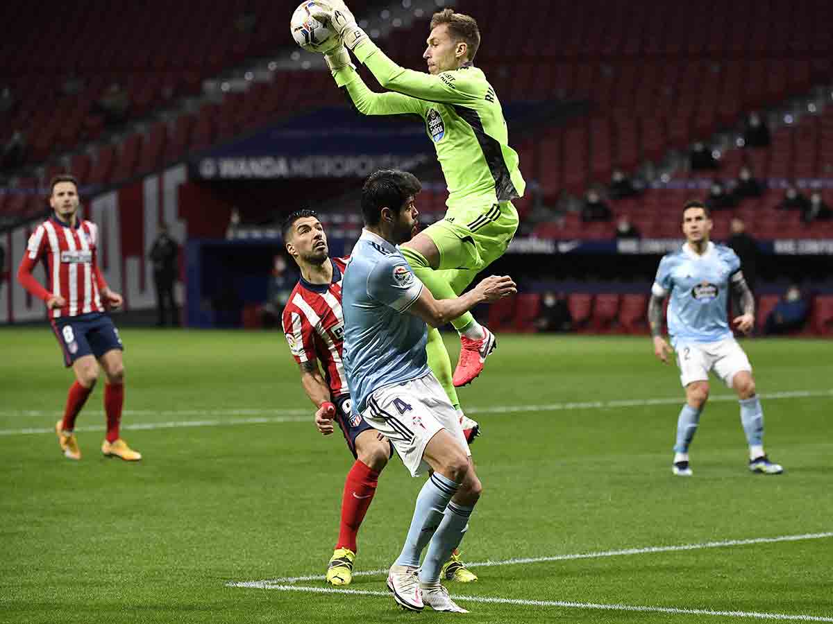 Celta de Araujo frena al Atlético de Madrid