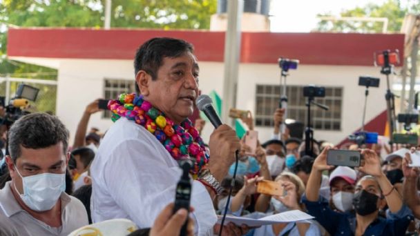 Simpatizantes de Salgado Macedonio marchan en Acapulco