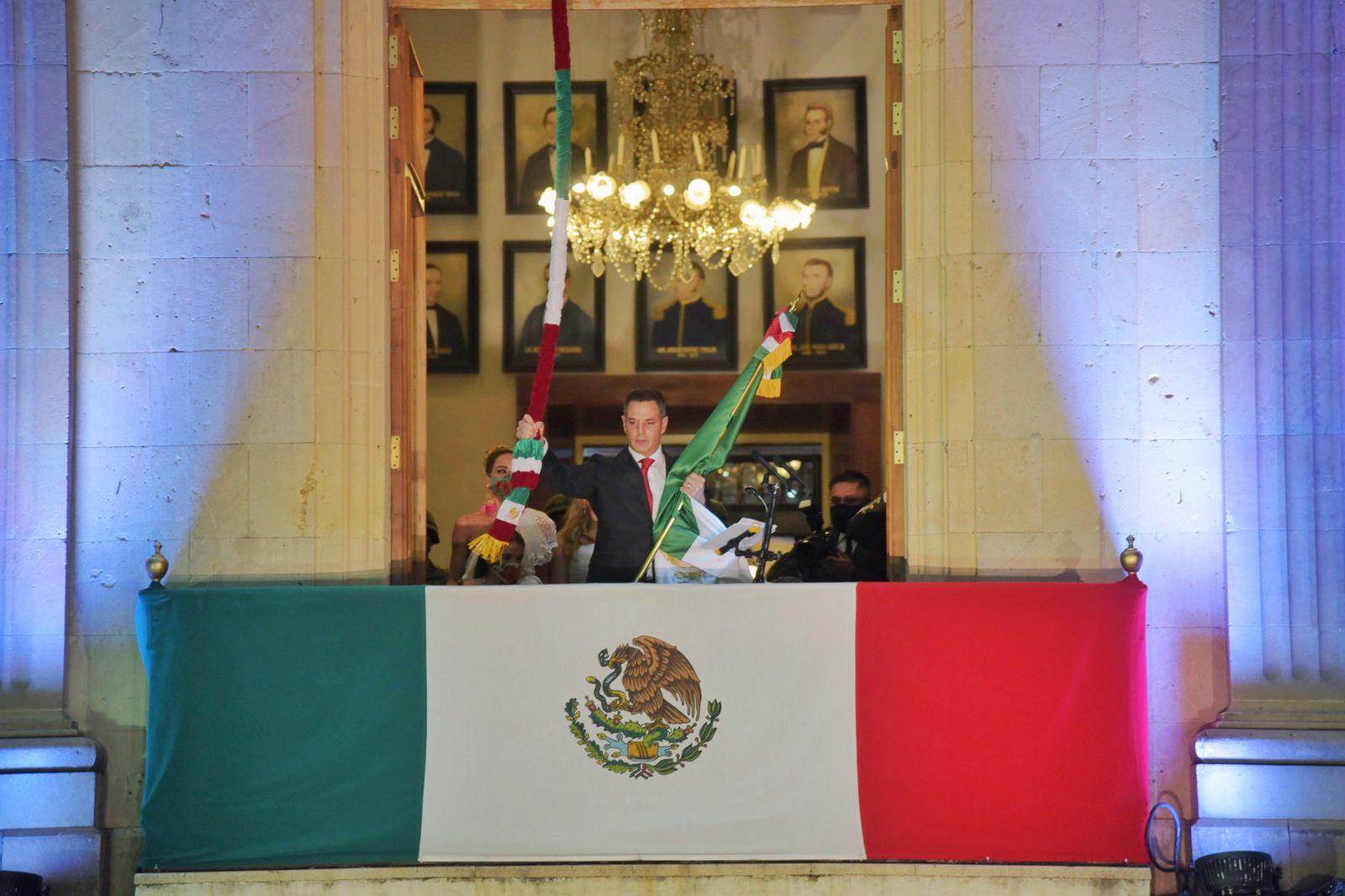 Conmemora Alejandro Murat 211 Aniversario de la Independencia de México