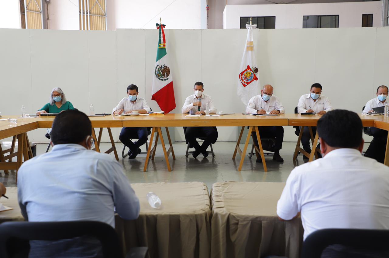 AMH y funcionarios del Gobierno Federal se reúnen para lograr el ordenamiento del sector salud del estado