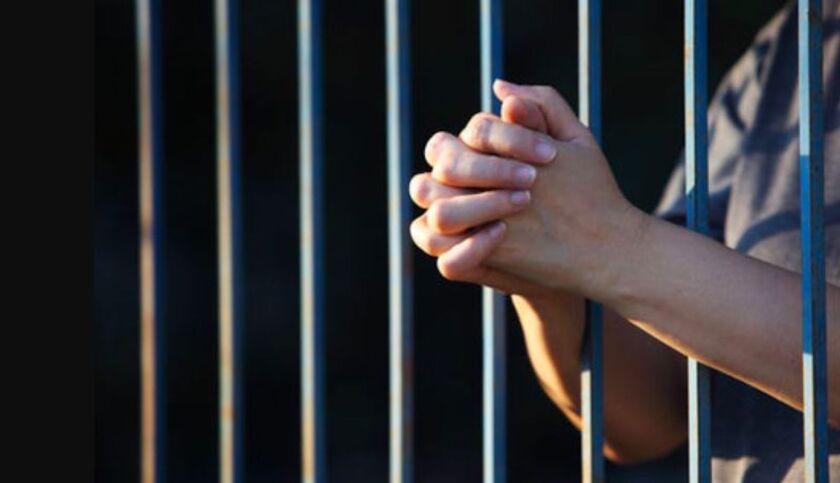 Fiscalía de Oaxaca lleva a audiencia e imputa homicidio a mujer