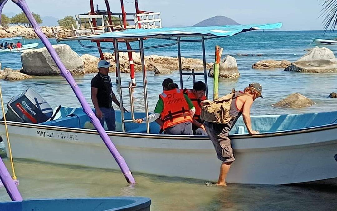 Mujer desaparece en la laguna de Chacahua