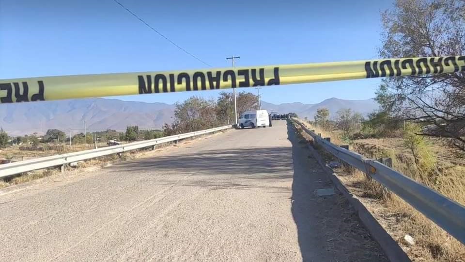 Asesinan a un hombre y lo abandonan en un camino de terracería