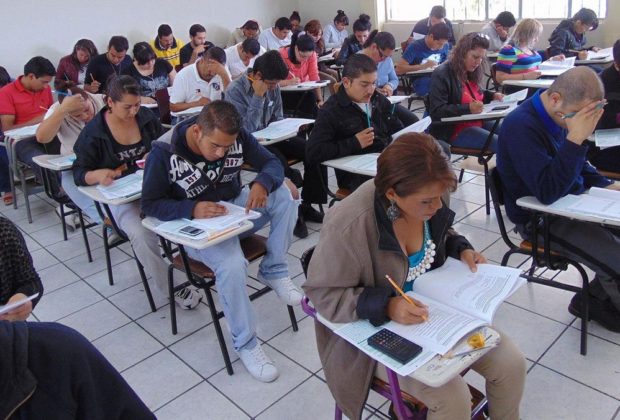 Alerta IEEPO por fraude en venta de plazas docentes