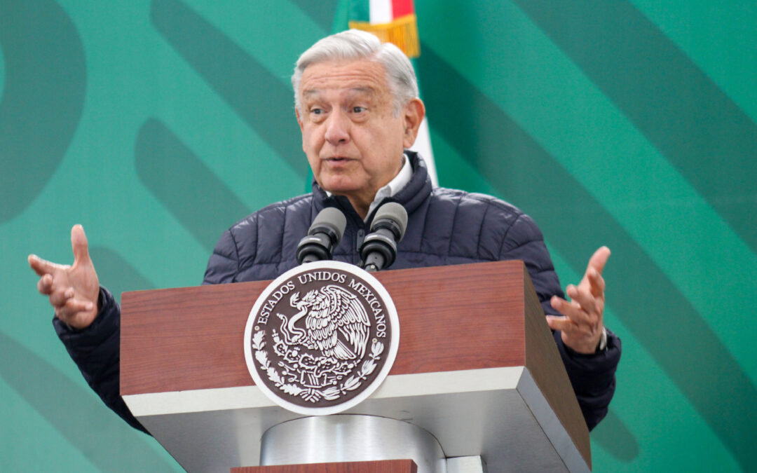 Autopista a la Costa concluirá este año: AMLO