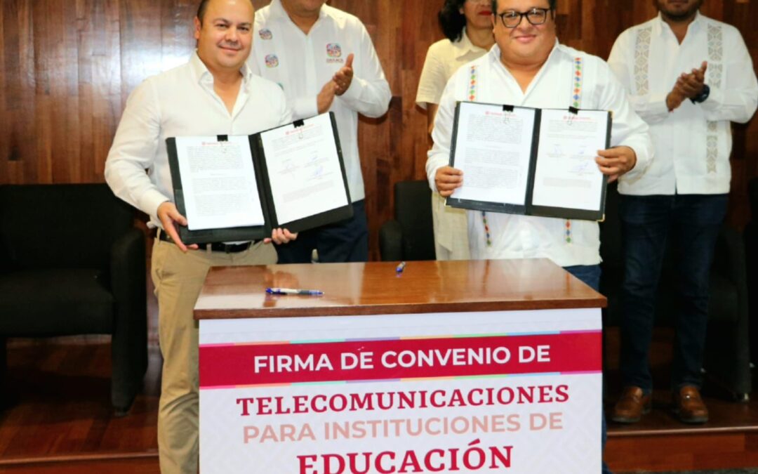 Firma Director General del CSEIIO, René Vásquez Castillejos, convenio de colaboración para llevar internet de calidad a sus planteles