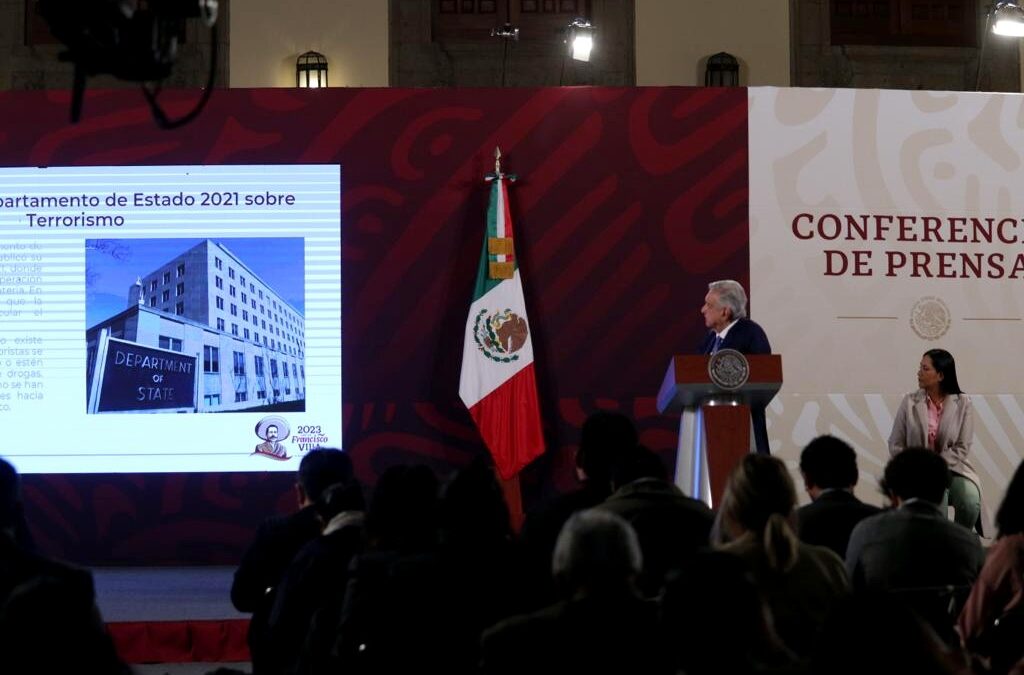 Militarizar la frontera, propuesta injerencista de legisladores de EU: AMLO
