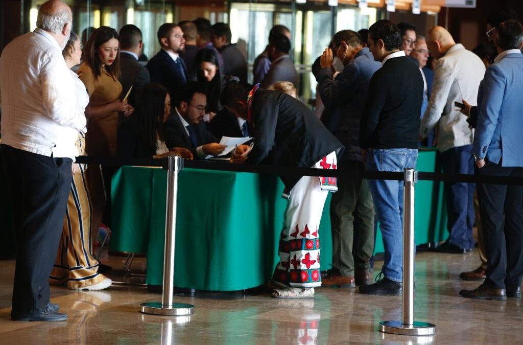 Presentan 500 aspirantes examen para consejeros electorales