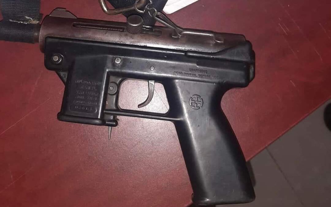 Lo detienen por portación ilegal de arma de fuego en Juchitán