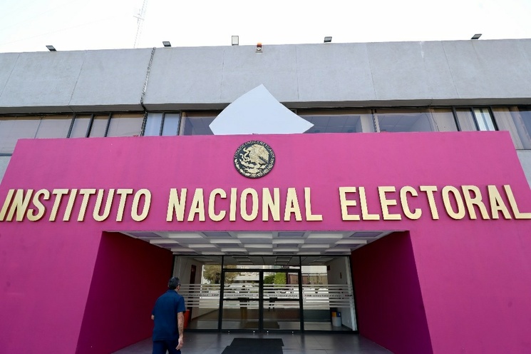 Se perfila Flavio Cienfuegos como próximo Secretario Ejecutivo del INE