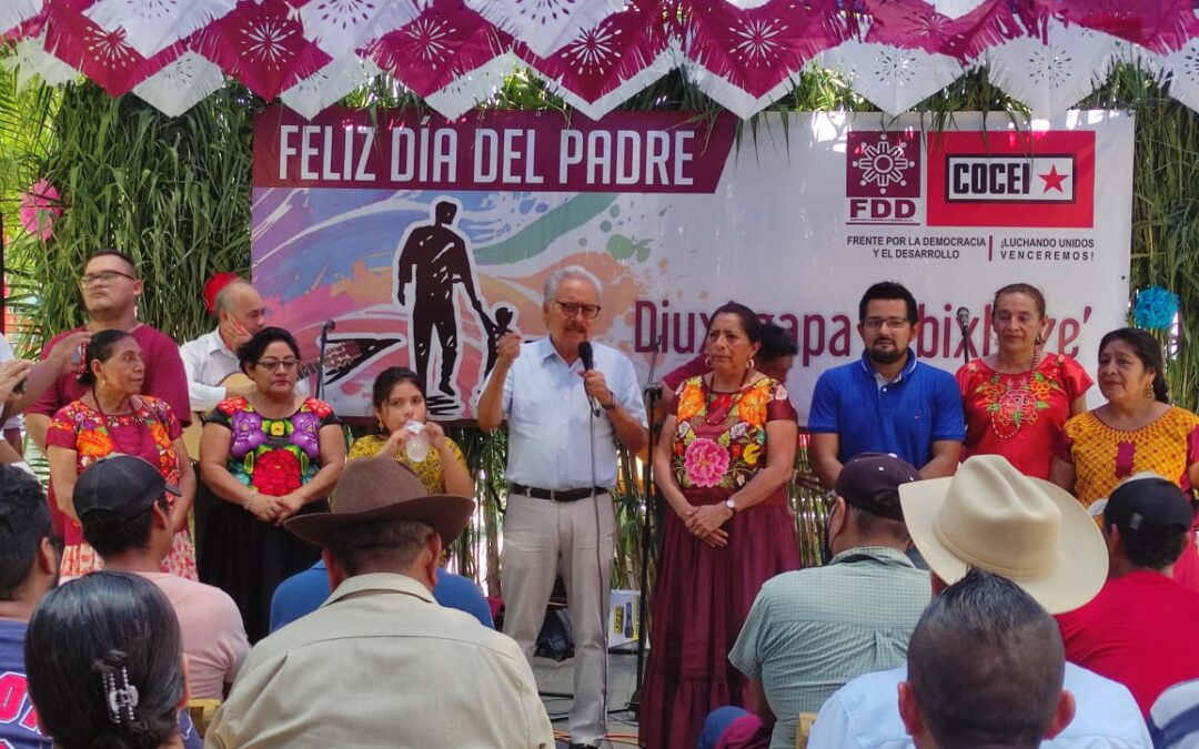 Emotivo festejo a los padres realiza el FDD-COCEI, en cuyo marco refrendaron un gran apoyo a Claudia Sheinbaum.