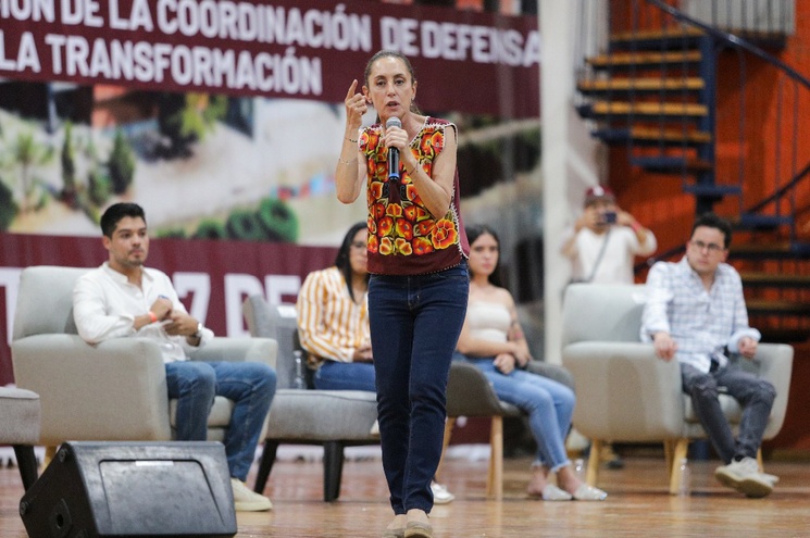 Claudia Sheinbaum se reúne con sindicatos en Lázaro Cárdenas, Michoacán