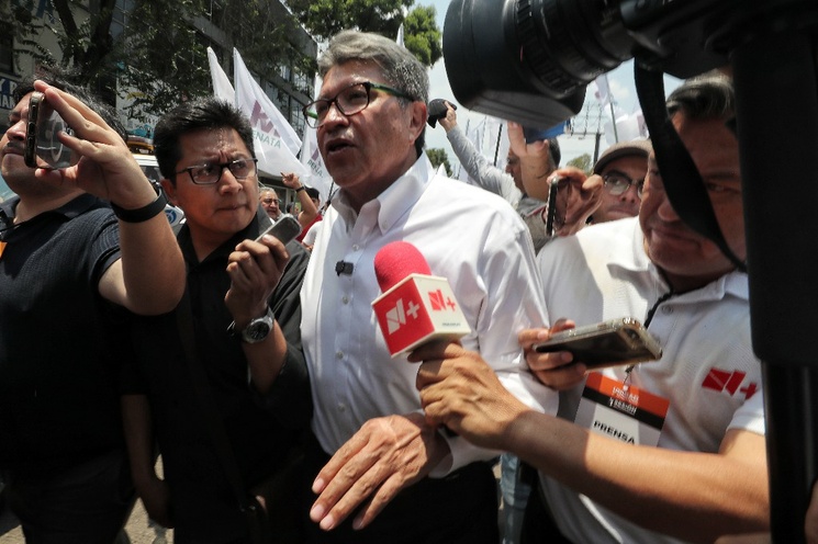Monreal gana amparo contra contenidos difundidos por Layda Sansores