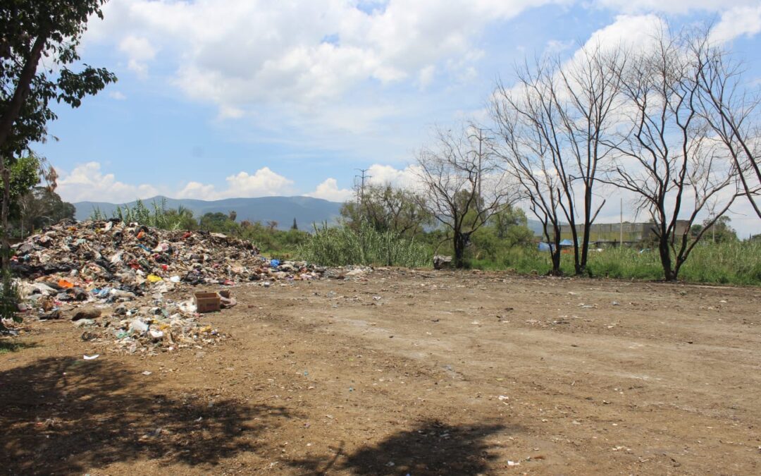 Retiran basura de las Riberas del Rio Atoyac en Oaxaca 