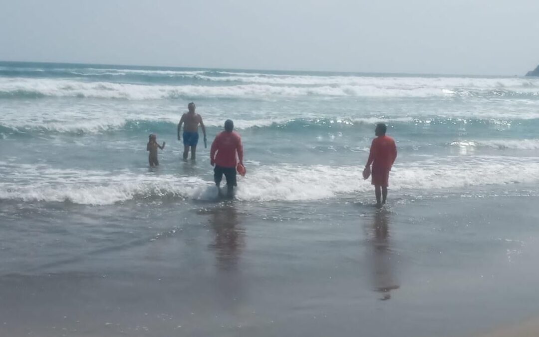 Anuncia Protección Civil evento de mar de fondo en costas oaxaqueñas