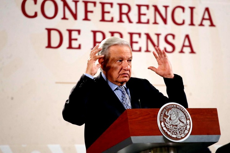 INE me limita informar que rufianes acechan para quitarle al pueblo su futuro: AMLO