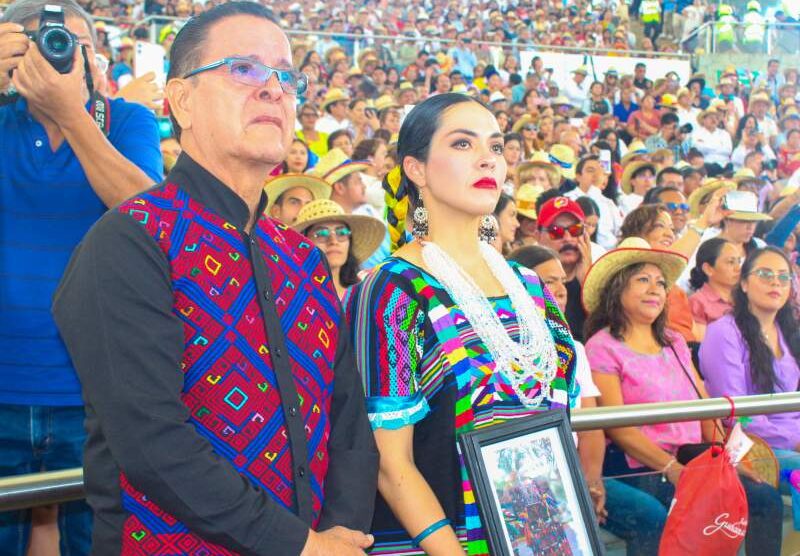Rinde delegación de Tuxtepec homenaje a integrante fallecida en accidente