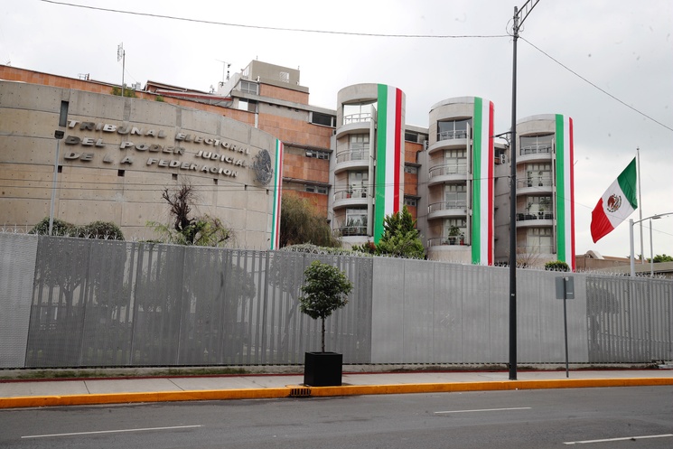 Expresiones atribuidas a AMLO por el INE no son literales: TEPJF