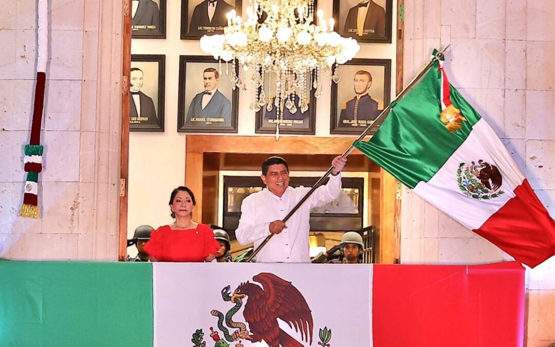 Salomón Jara da Grito de Independencia; celebra Oaxaca la Primera Transformación