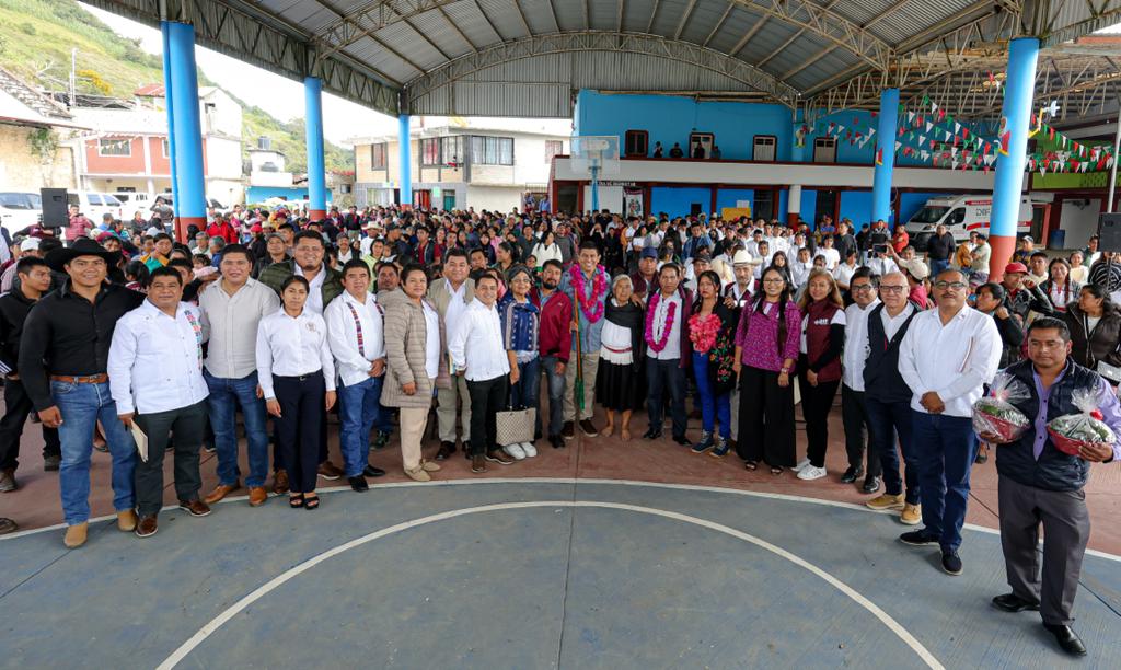 Atiende Gobierno de Oaxaca necesidades en Santiago Texcalcingo
